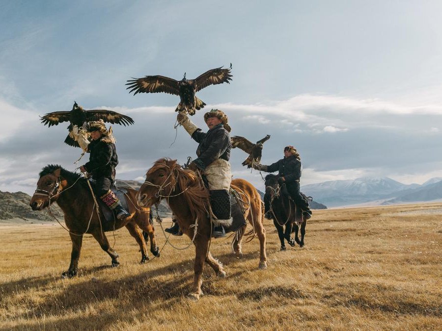 Cabalgar por la estepa